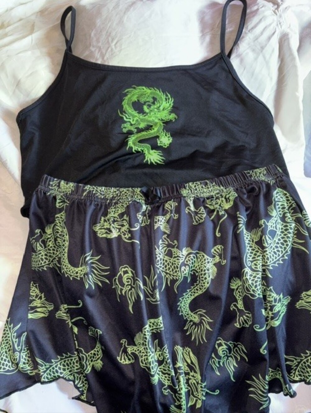 Women's 2 Pair Pajamas Set! Purple And Green 💜💚 XL
